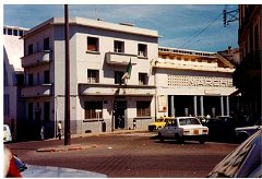 825  1988 MARCHE DE LA GARE ET POSTE DE POLICE 1